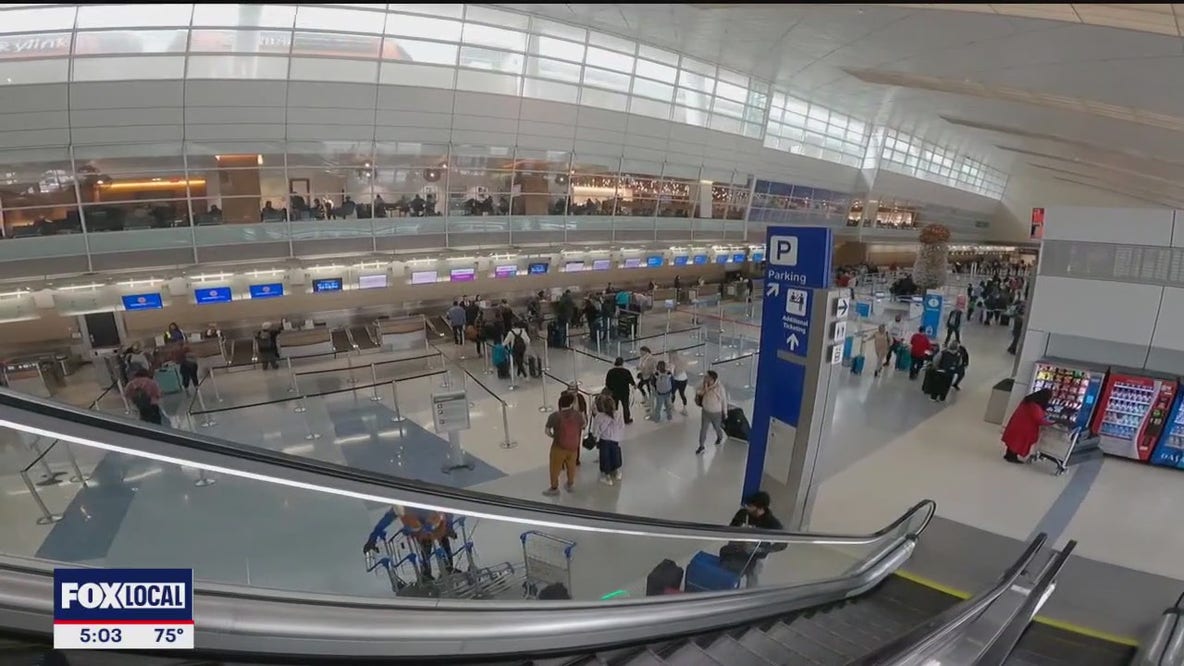 Lawmakers looking at ‘junk’ airline fees